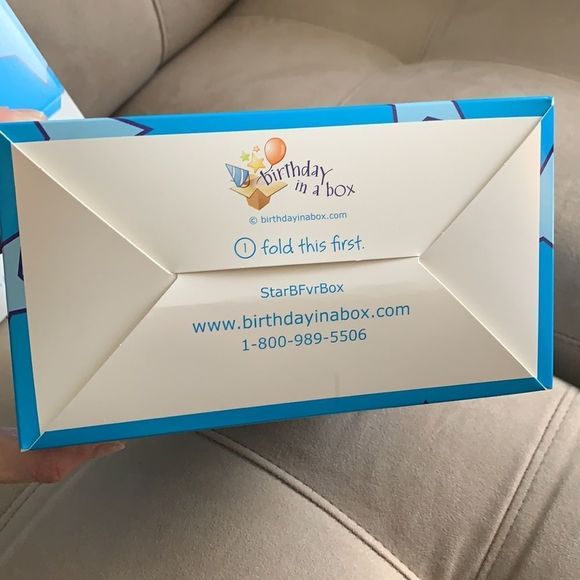 7 pieces of blue star themed favor boxes. Never used! - Picture 3 of 5